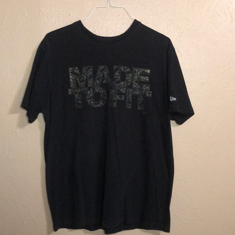 New Era “Made To Fit”Mens Black Short Sleeve T Shirt XLarge